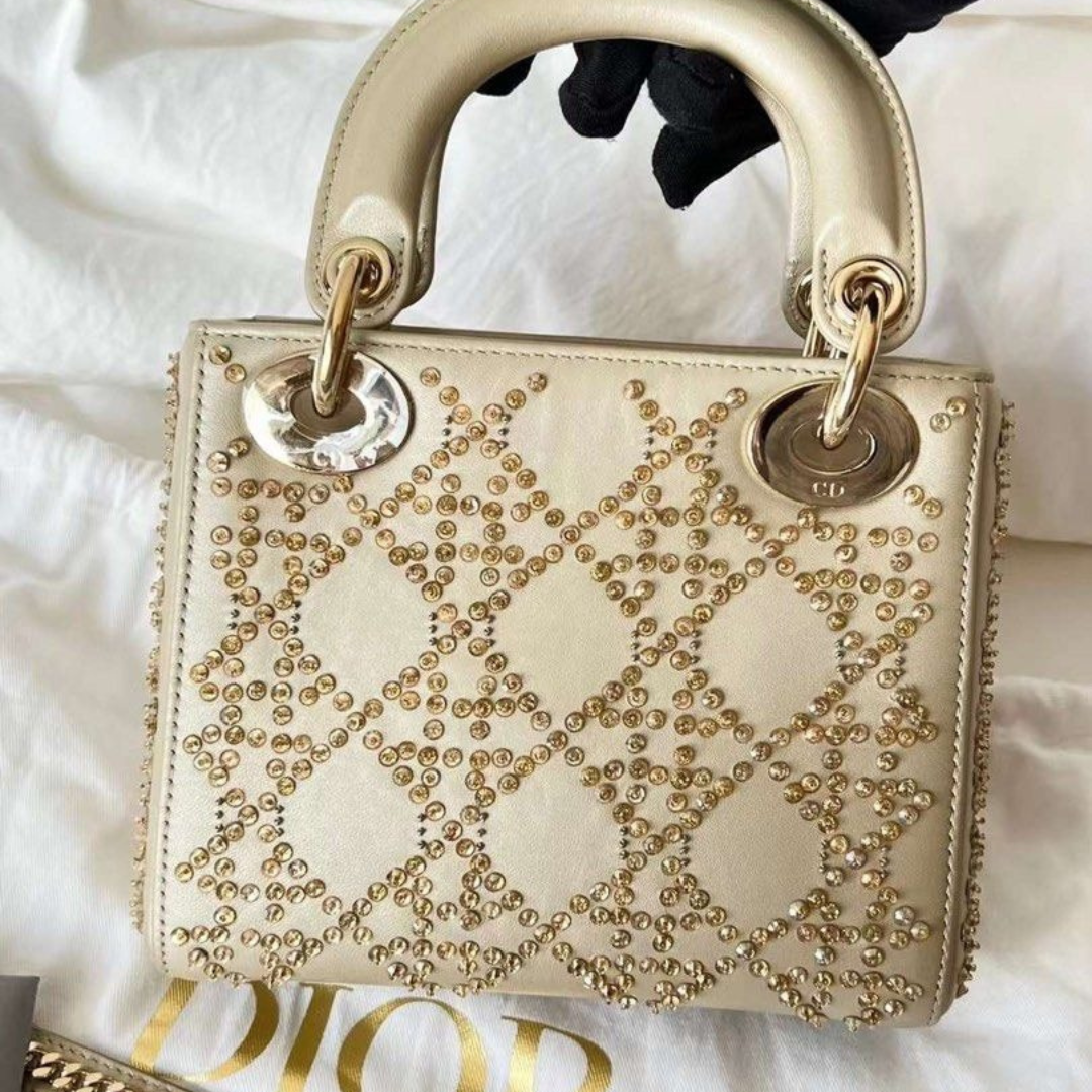 MINI LADY DIOR MIT PERLENBESTICKUNG