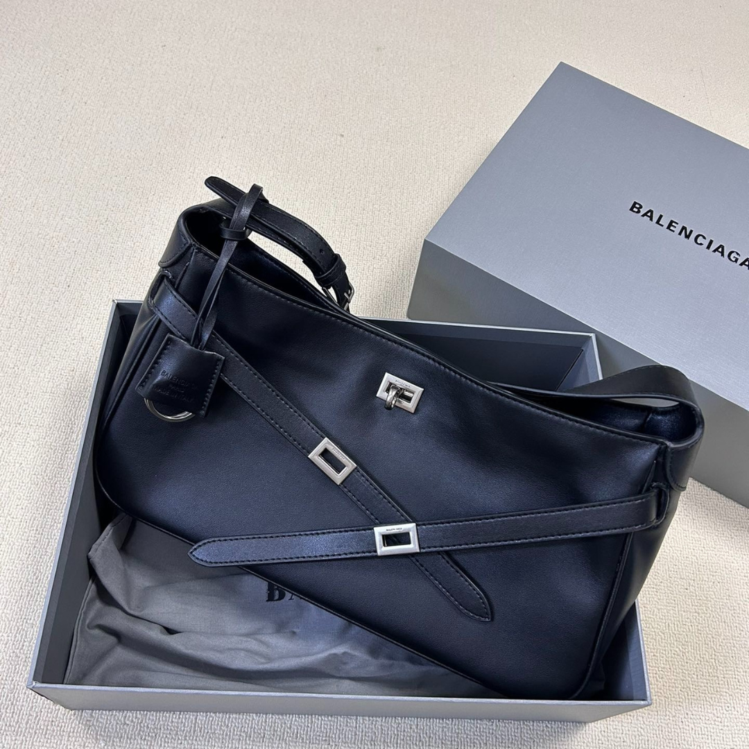 BALENCIAGA BEL AIR MEDIUM SCHULTERTASCHE AUS SCHWARZEM KALBSLEDER