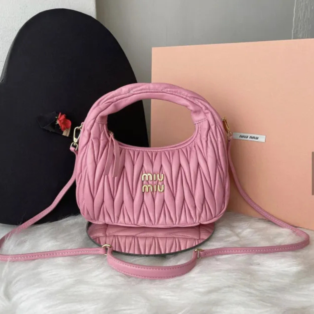 MIU MIU WANDER SCHULTERTASCHE AUS MATELASSÉ NAPPA LEDER
