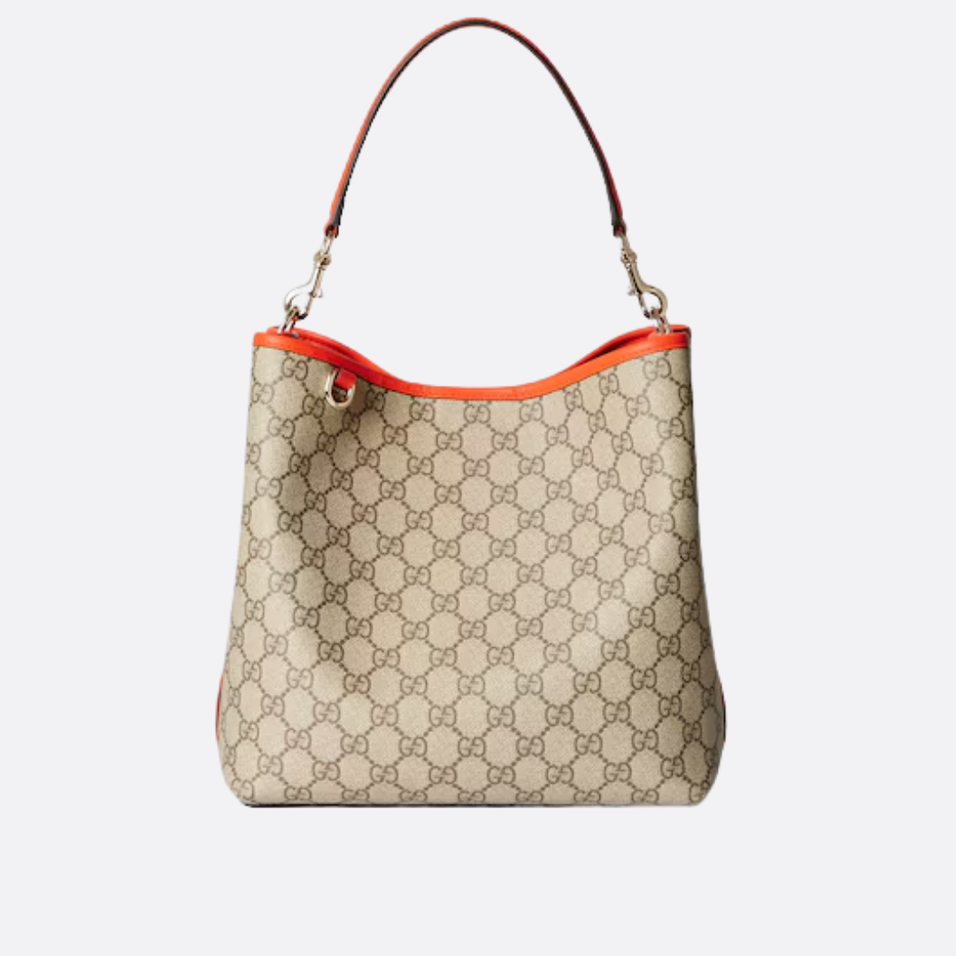 GUCCI – MITTLERE EIMERTASCHE MIT GG-EMBLEM
