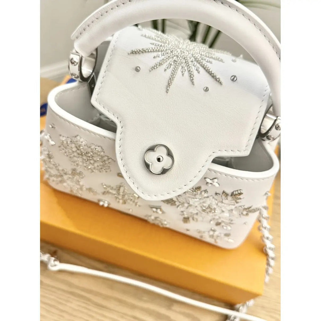 LOUIS VUITTON CAPUCINES MINI TASCHE
