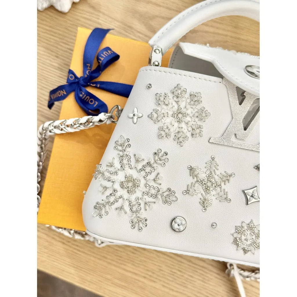 LOUIS VUITTON CAPUCINES MINI TASCHE
