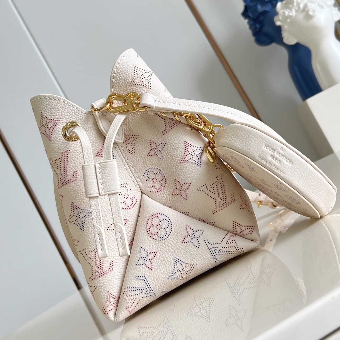 LOUIS VUITTON BELLA MAHINA HANDTASCHE