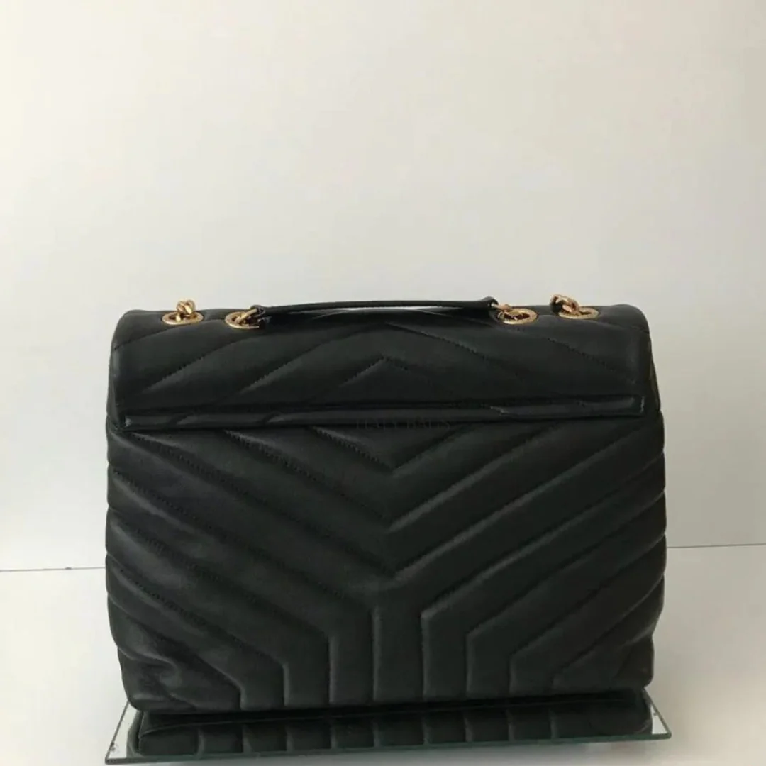 SAINT LAURENT LOULOU KLEINE STEPPTASCHE